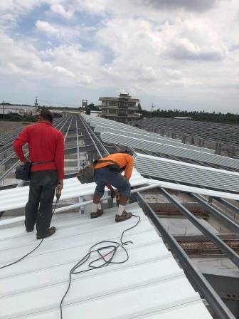 工程實績02-屏東新埔養豬廠-雙層中空PVC塑鋼浪板