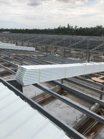 工程實績02-屏東新埔養豬廠-雙層中空PVC塑鋼浪板