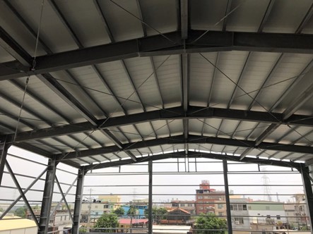 工程實績06-食品製造廠-採用雙層中空PVC塑鋼浪板