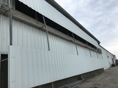 工程實績10-彰化沿海雞舍-採用強屋PVC塑鋼防熱平底浪板