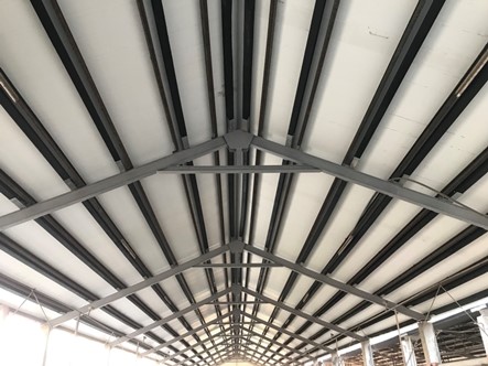 工程實績12-龍冠牧場（搭配太陽能）-採用雙層中空PVC塑鋼浪板